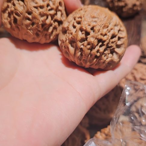 d***보文玩核桃吊坠46大团圆