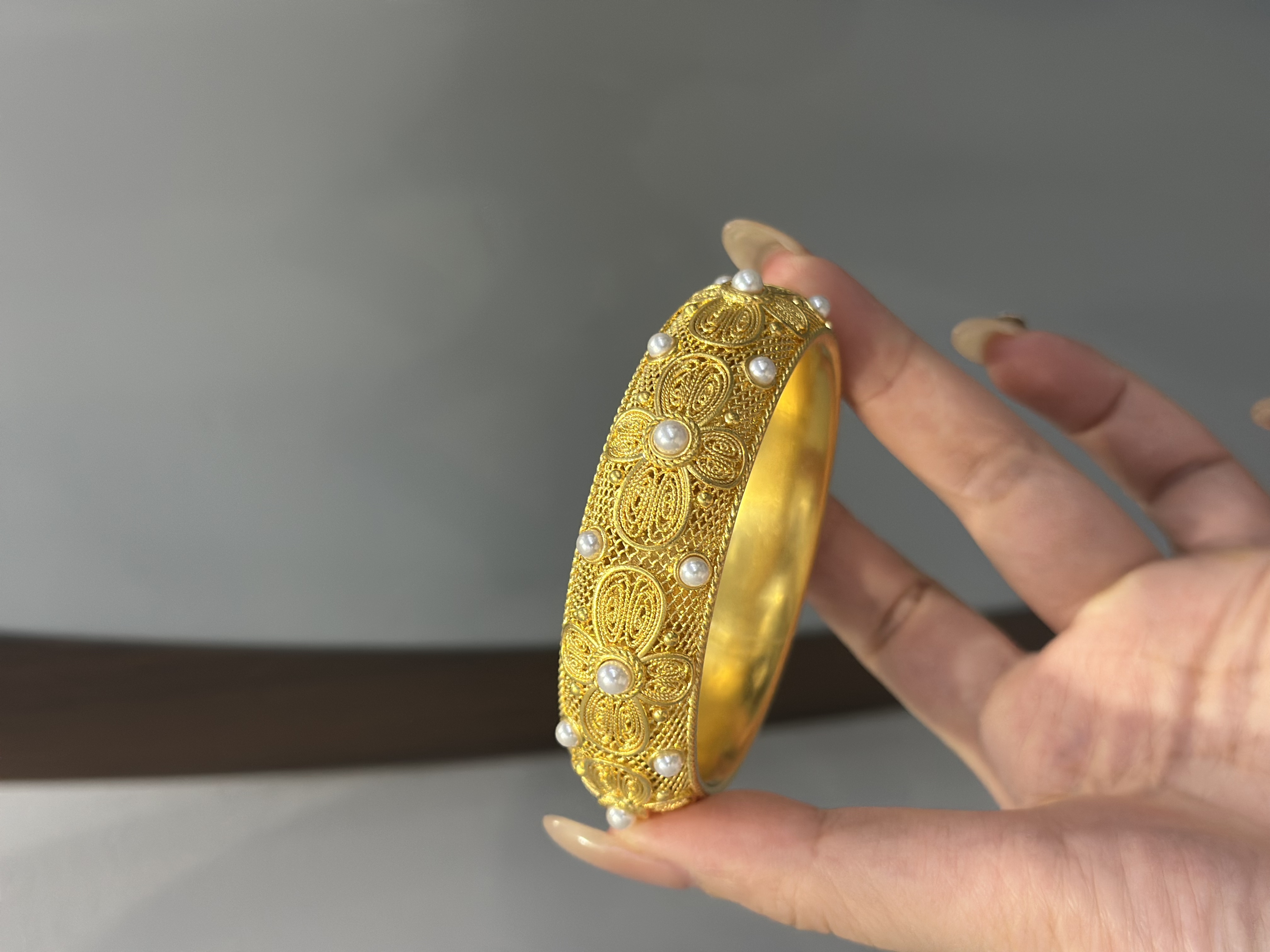 999足金5G工艺黄金团花锦绣手镯