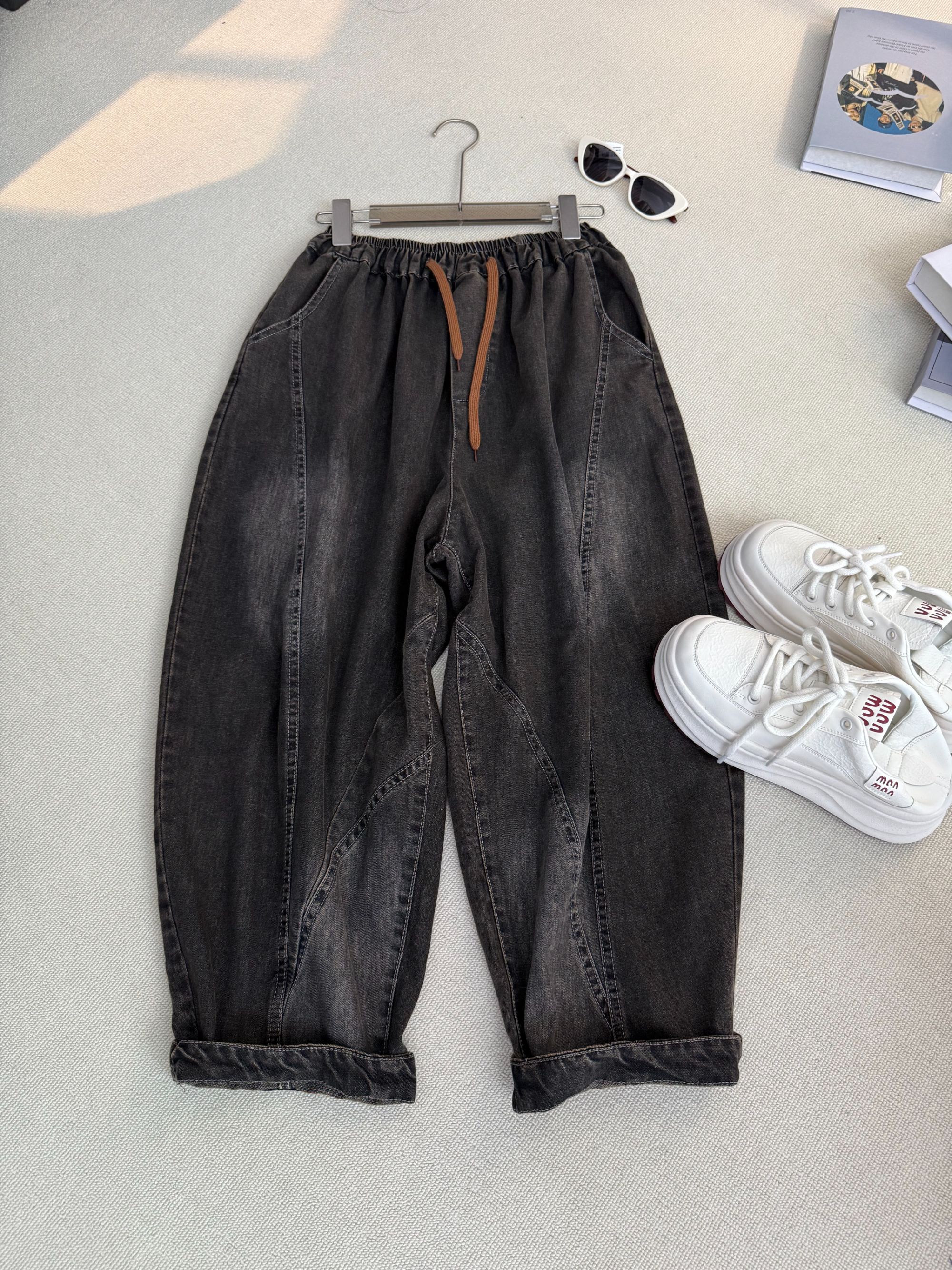 2025夏季新款宽松大码水洗显瘦抽绳松紧腰哈伦牛仔裤女薄款