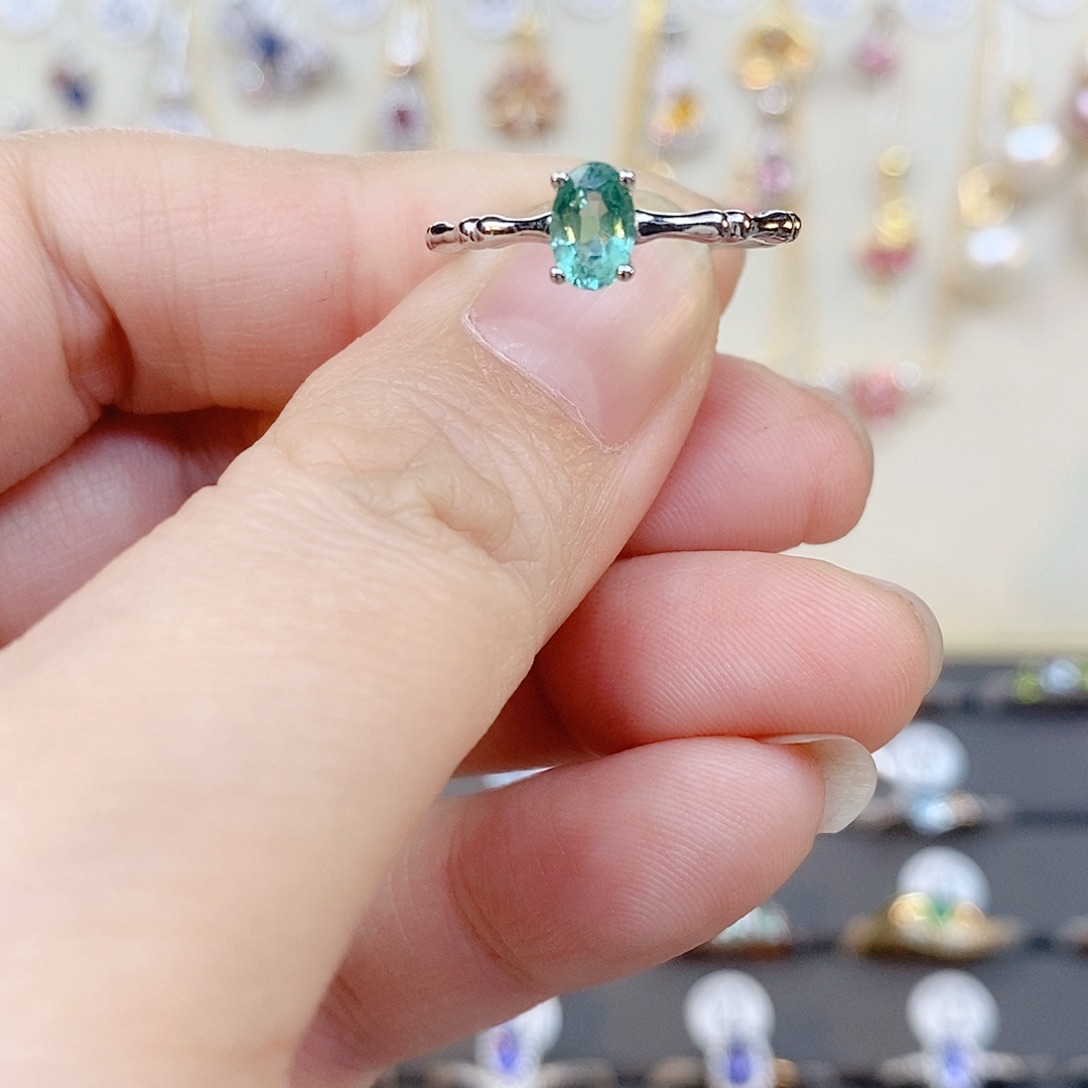 祖母绿戒指银S925镶嵌