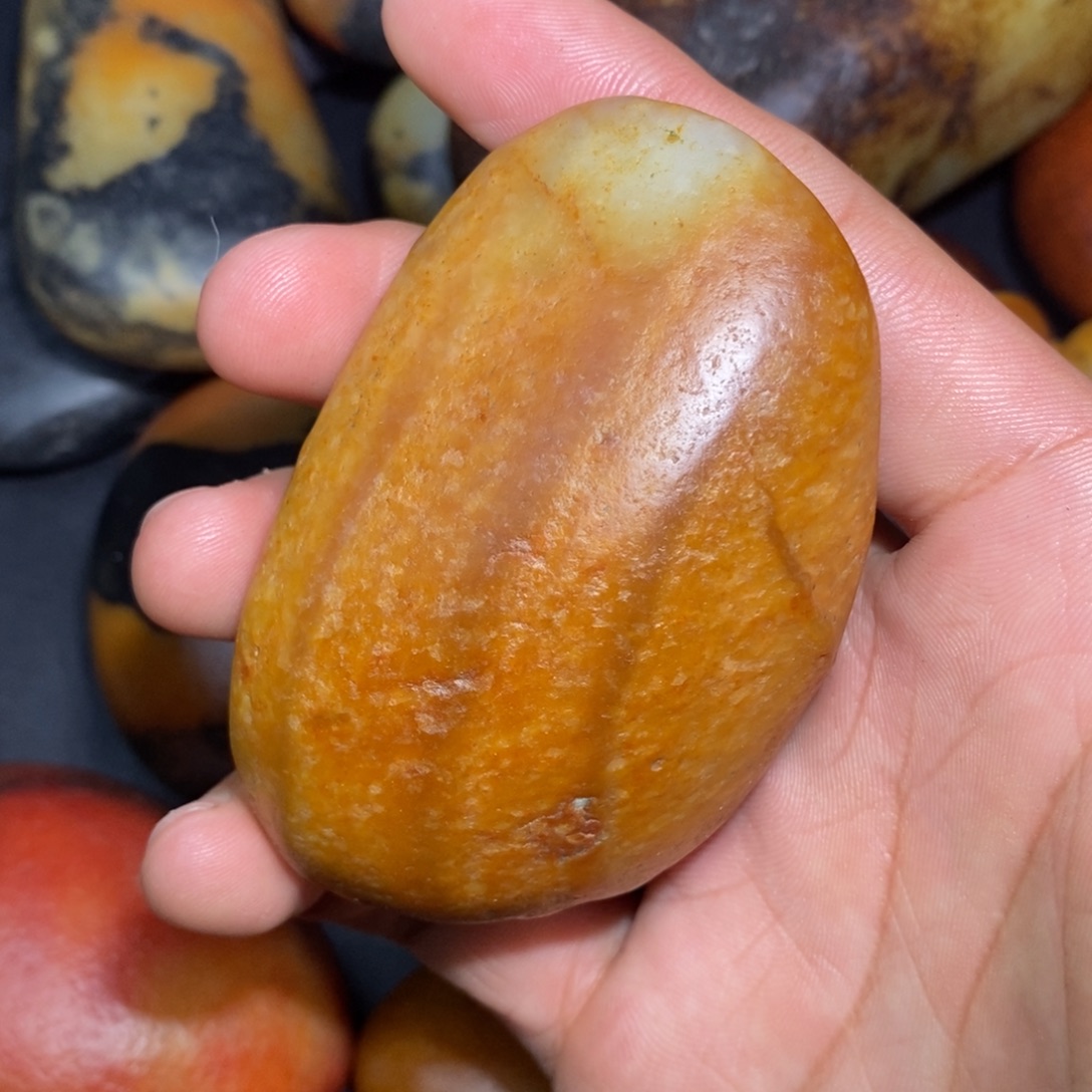 和田玉未镶嵌珠宝奇石