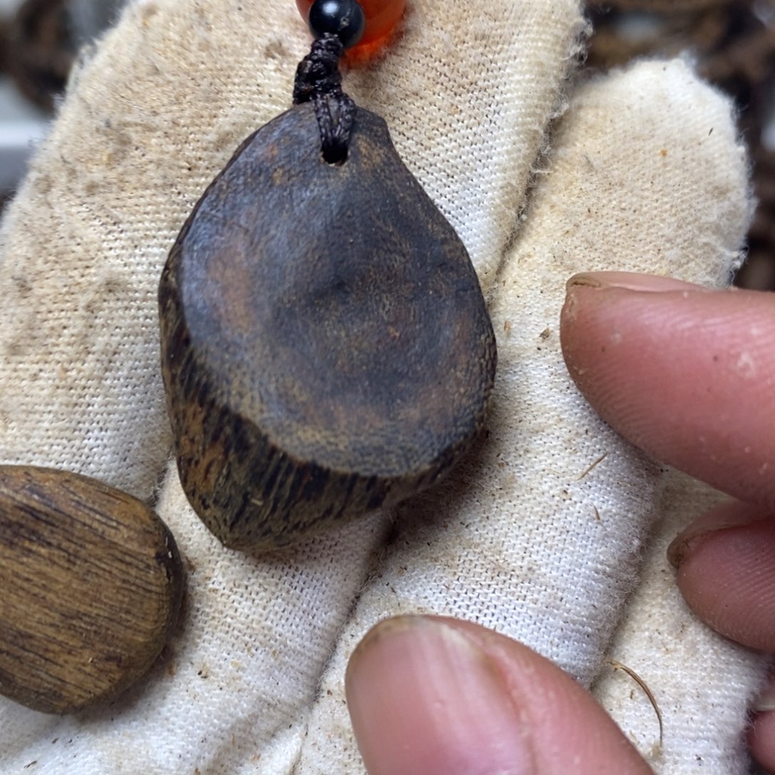 沉香碎屑沉香牌子