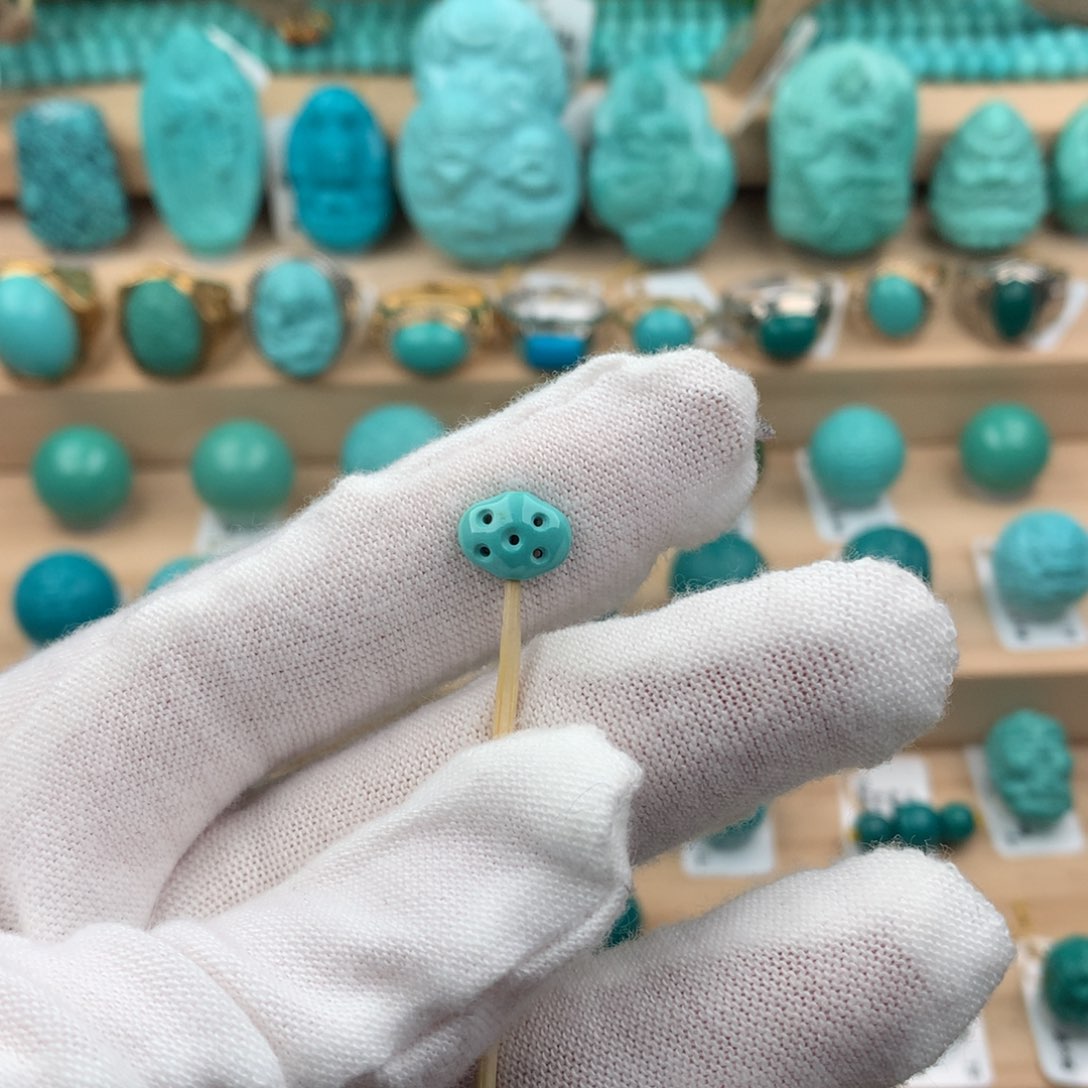 绿松石配饰未镶嵌