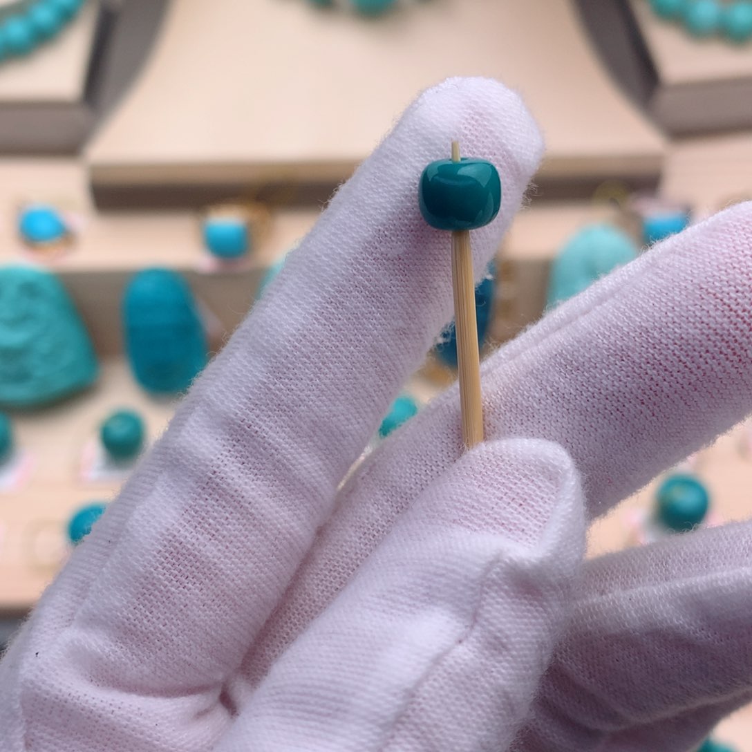 绿松石珠宝奇石未镶嵌7.1*5.8mm