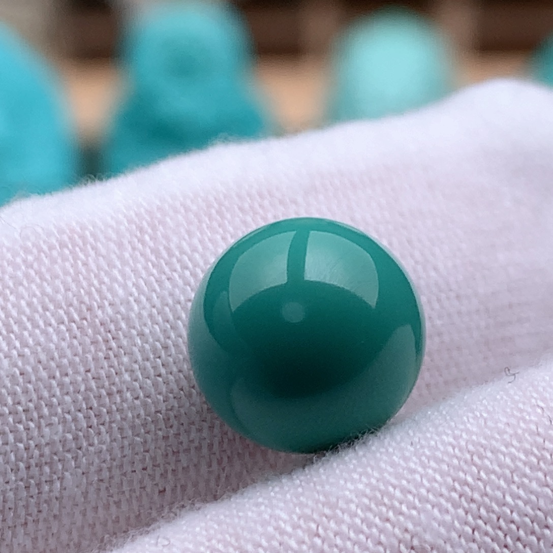 绿松石未镶嵌珠宝奇石10.4mm