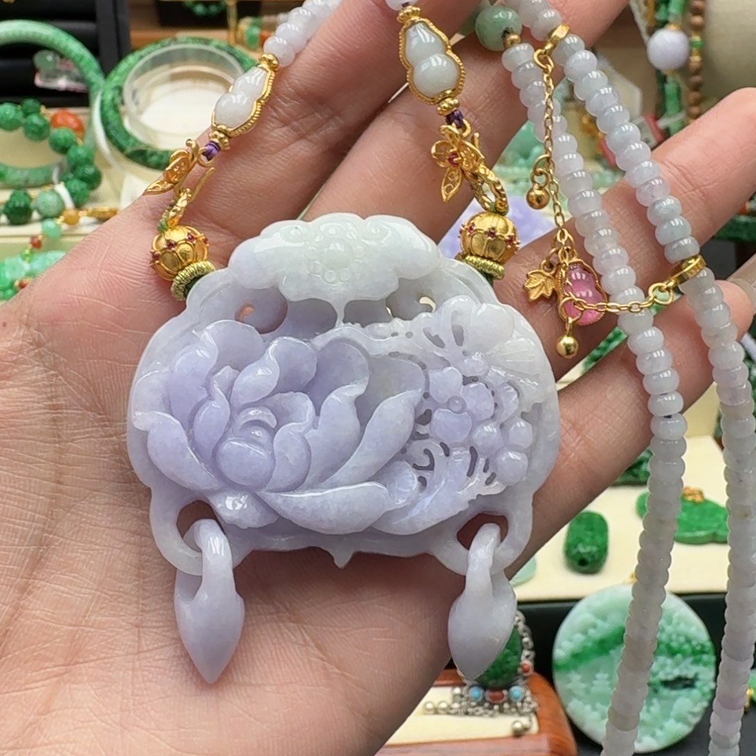 翡翠未镶嵌颈饰翡翠吊坠