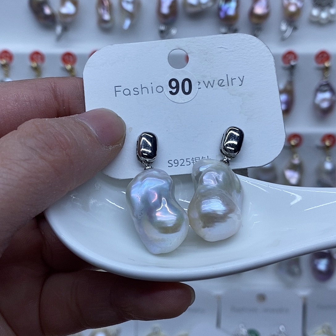 颈饰未镶嵌淡水珍珠