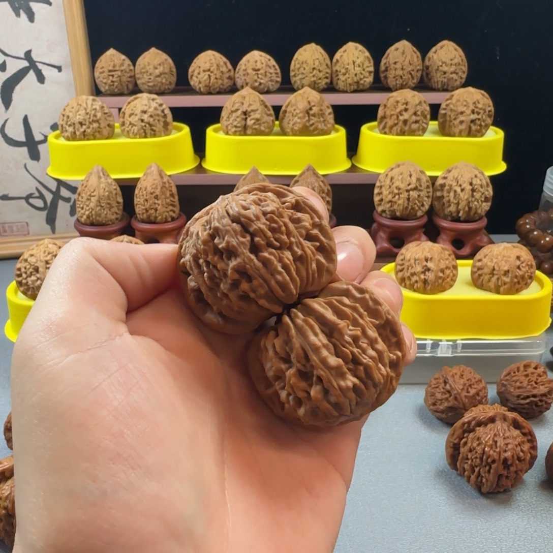 范***马文玩核桃吊坠四座楼