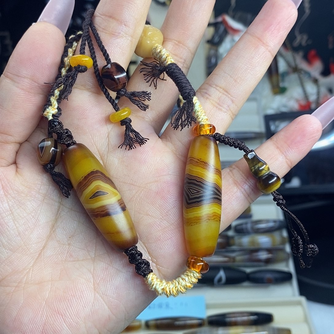 玛瑙/玉髓合金颈饰