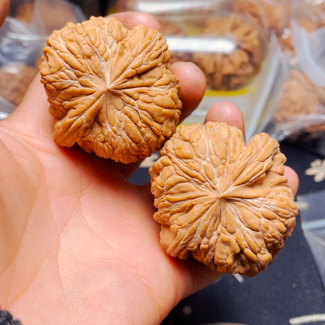 吊坠文玩核桃闷墩子