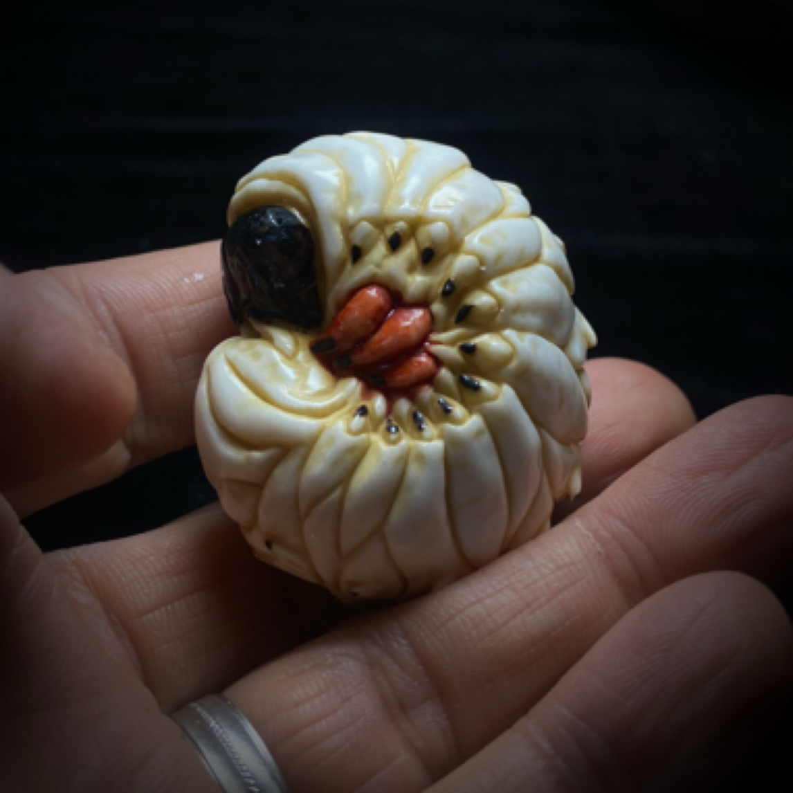 【奉鹿】鹿角雕刻独角仙幼虫手把件嘴部隐性巧孔多样性发货