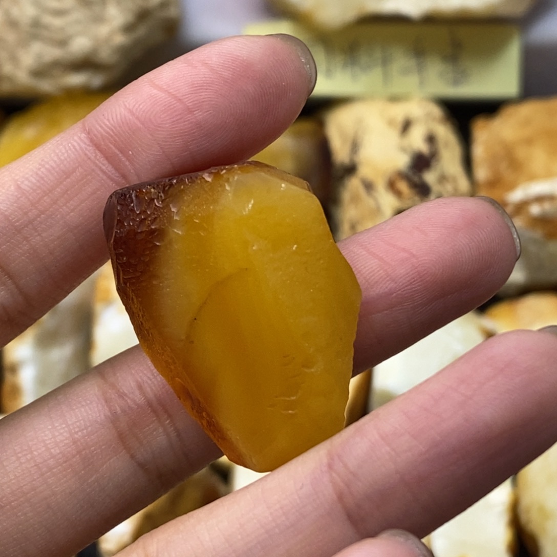 定制琥珀未镶嵌蜜蜡