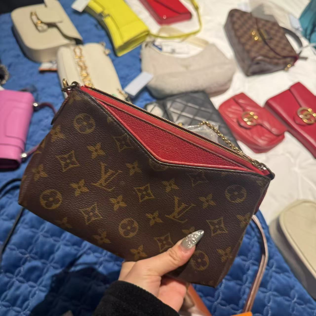 95新 LV 伦老板/95新/LV单肩包