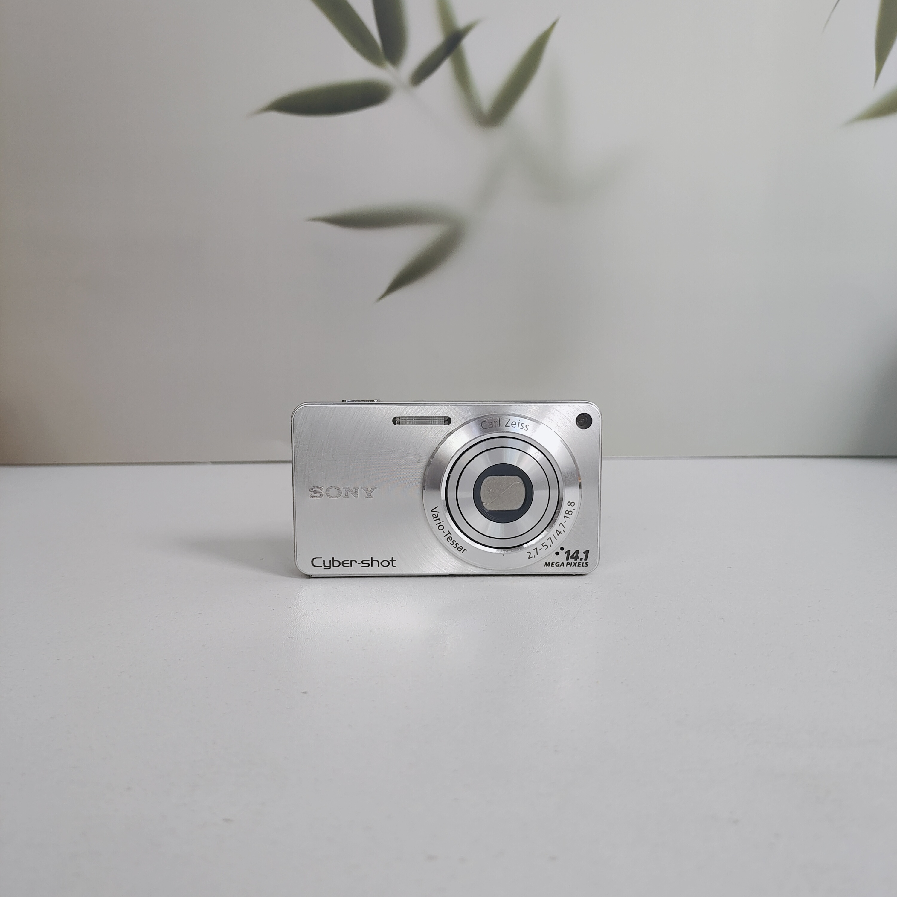 9新 Sony/索尼 W350 网红款ccd相机日版1400万像素银色日版