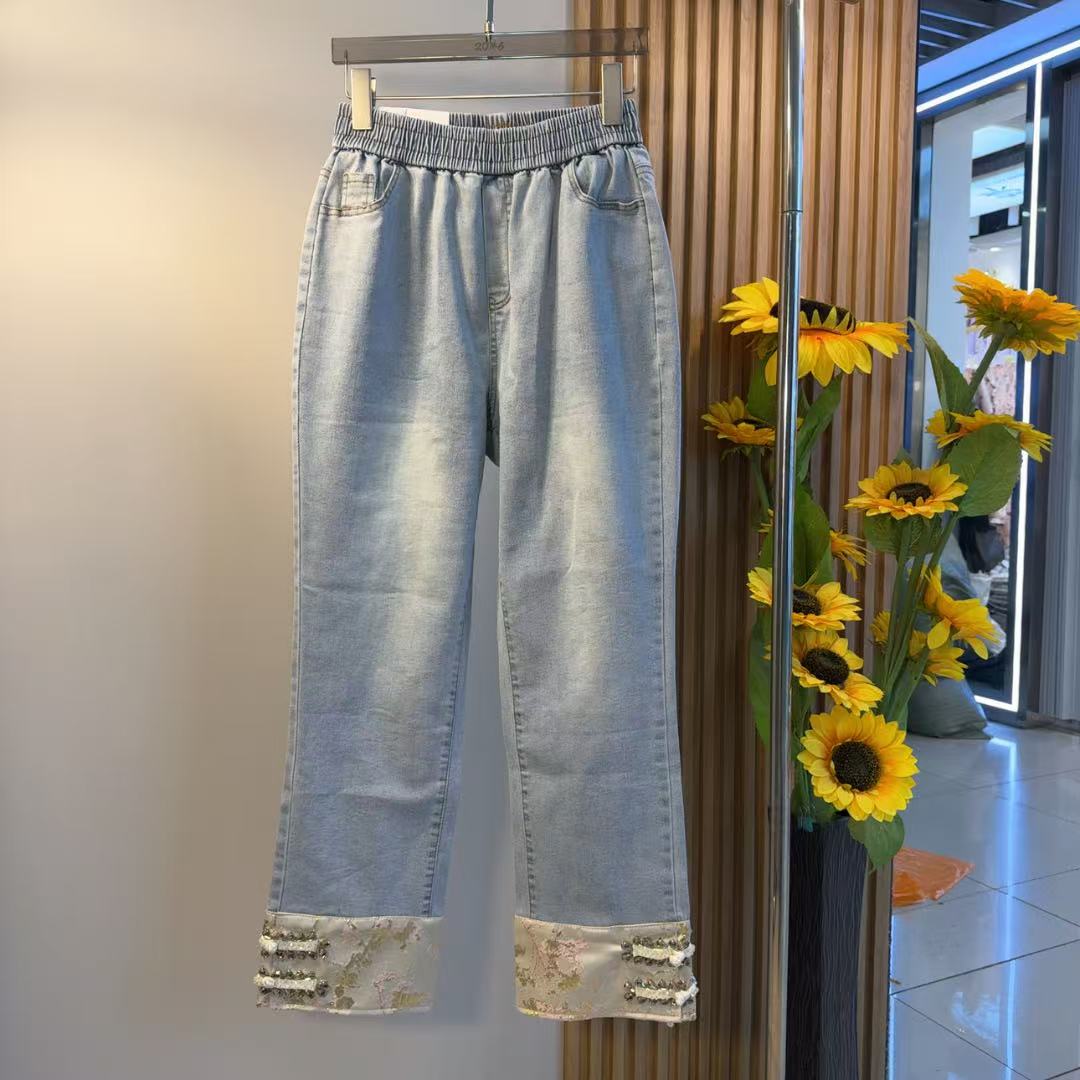 大码女新中式元素印花盘扣拼接牛仔裤小众高腰弹力亮钻直筒裤