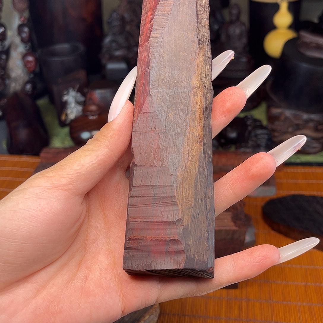 在***盹檀香紫檀（小叶紫檀）