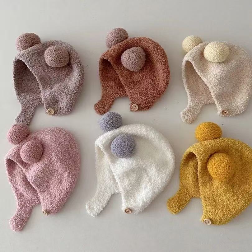 ins韩国洋气婴儿护耳帽可爱秋冬款保暖防寒舒适婴儿双球软糯包头