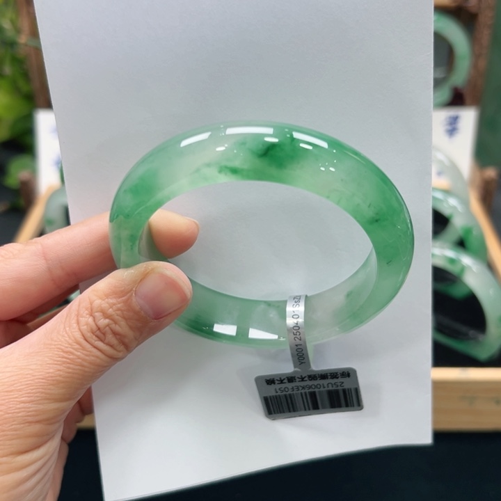 用***5石英质玉未镶嵌手镯➕佳佳6162