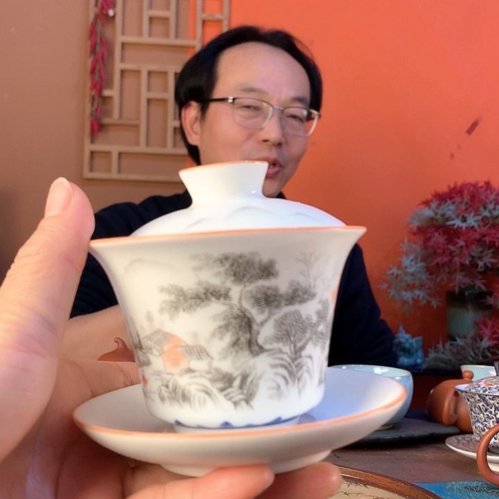 羊脂玉梦里水乡盖碗