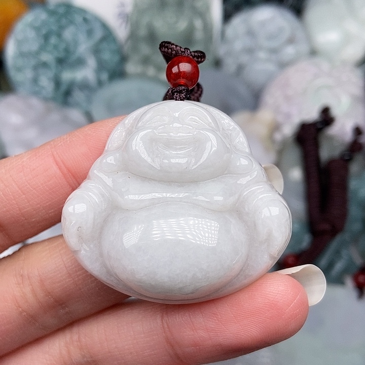 颈饰未镶嵌翡翠平****?翡翠