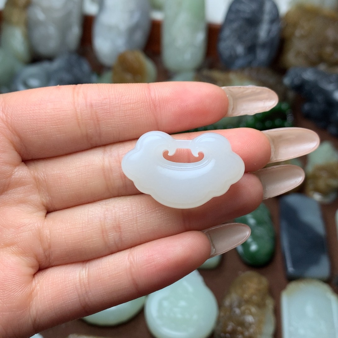 和田玉挂件未镶嵌