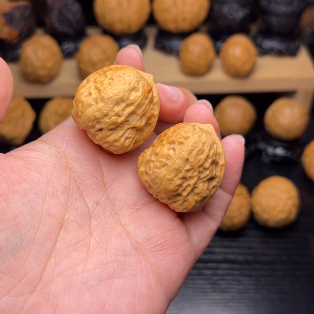 文玩核桃吊坠13z--------37尺