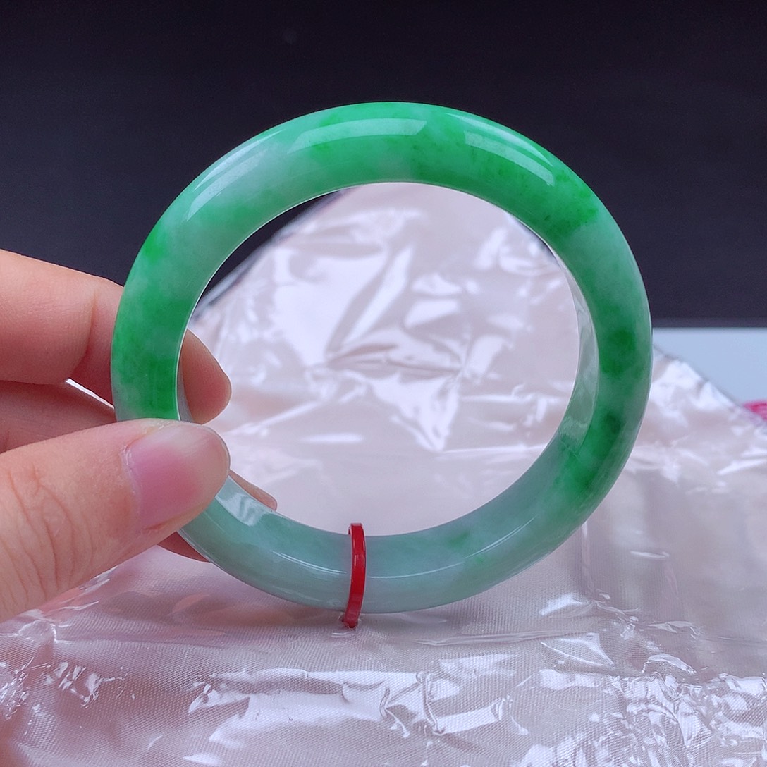 翡翠手镯未镶嵌手镯001966