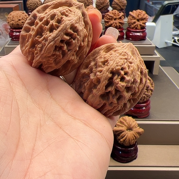 文玩核桃把件39 大沽石 a-072