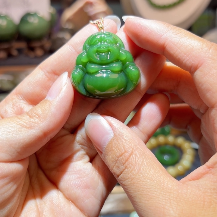 和田玉18K金镶嵌颈饰