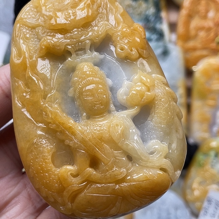 灬***灬颈饰未镶嵌翡翠天然