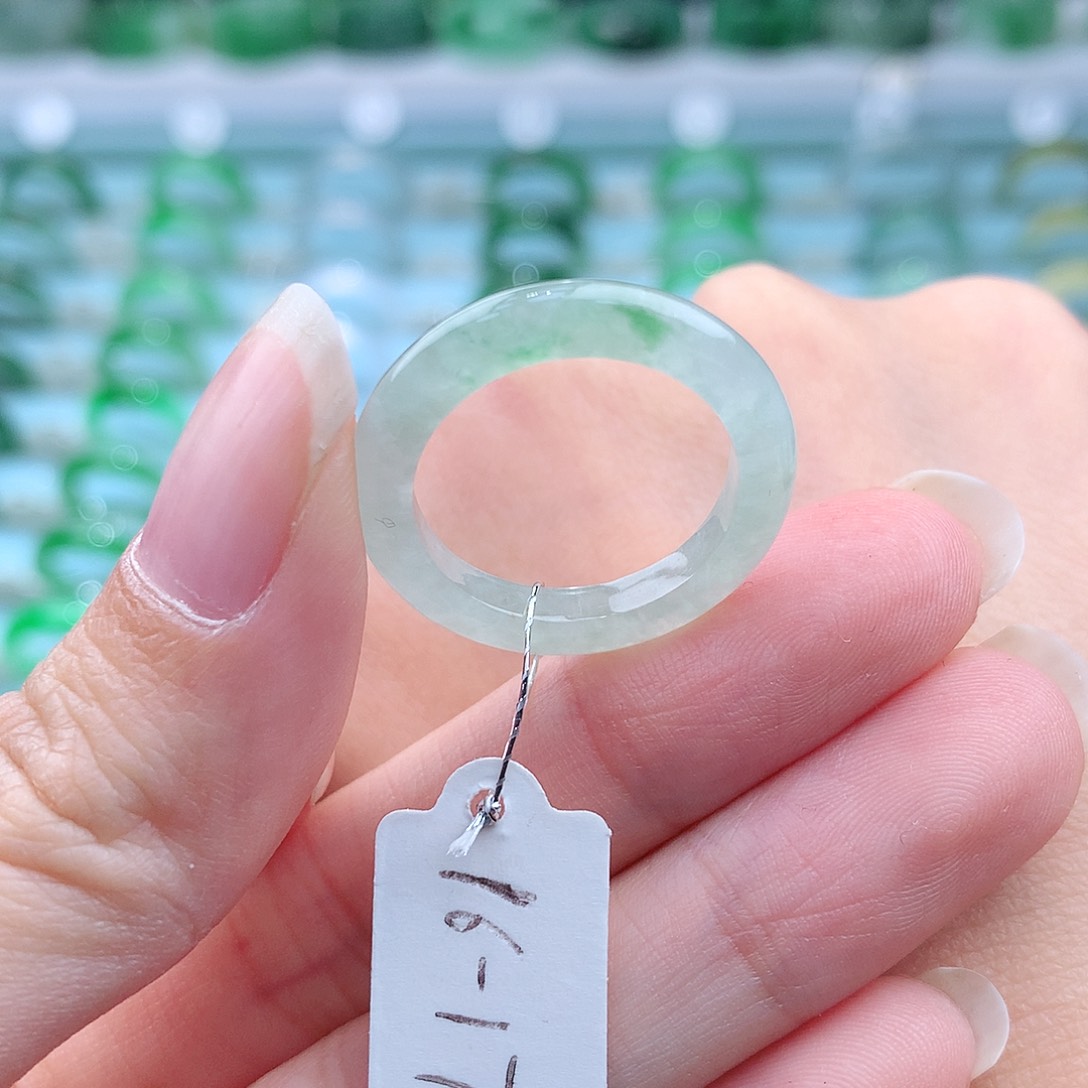 翡翠戒指未镶嵌缅甸翡翠A货