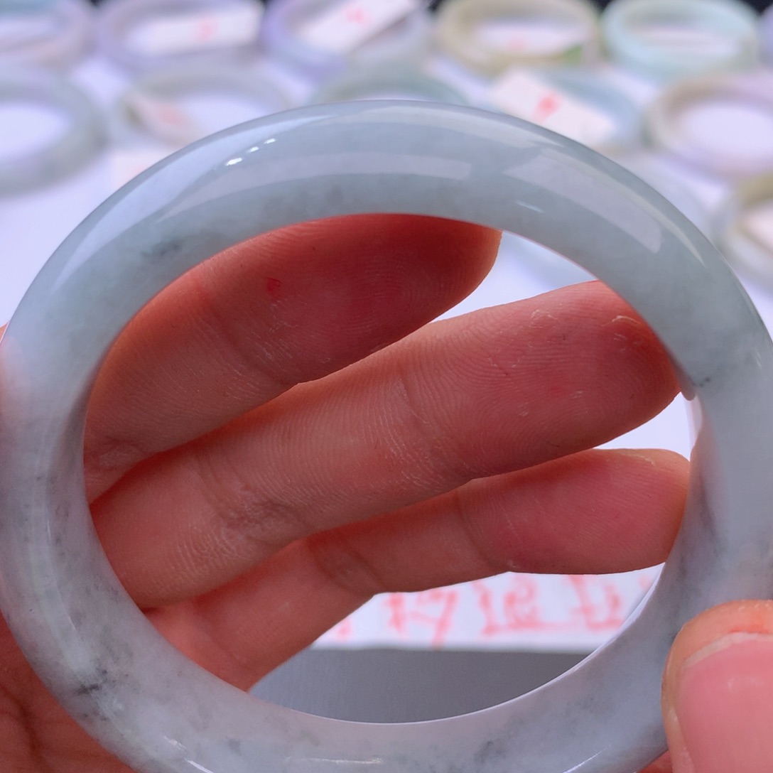 翡翠手镯未镶嵌1268888888888