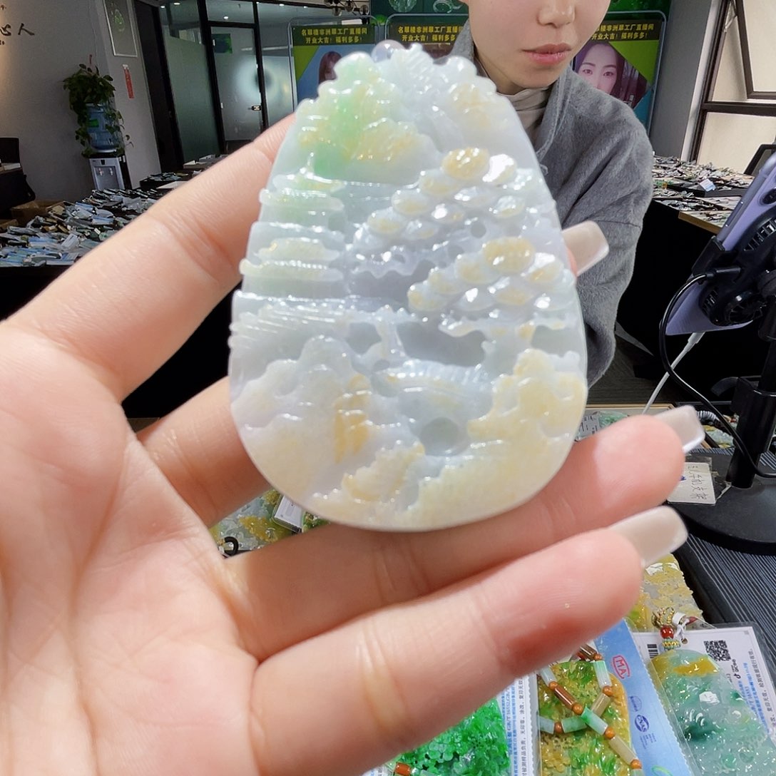 颈饰未镶嵌翡翠一