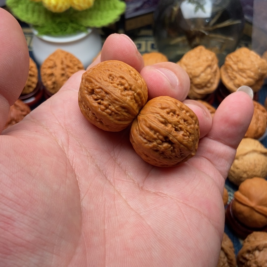 文玩核桃把件水晶方墩