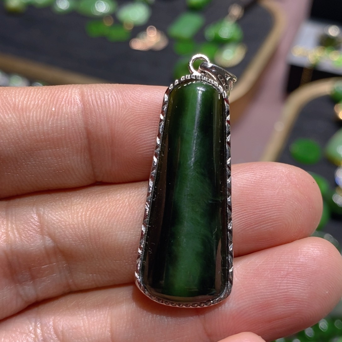 和田玉（碧玉）颈饰银S925镶嵌