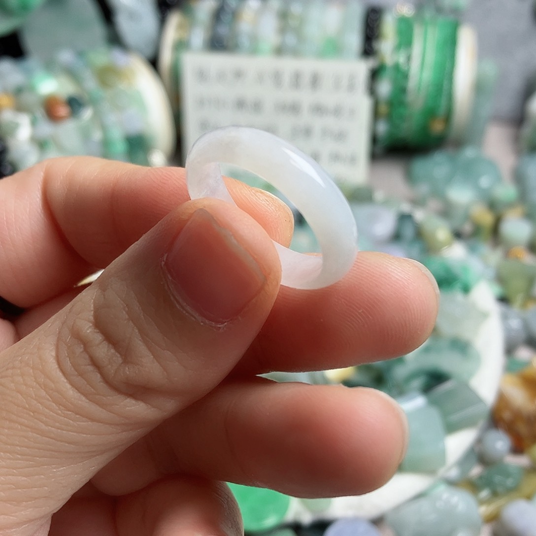 翡翠颈饰未镶嵌卡18.3