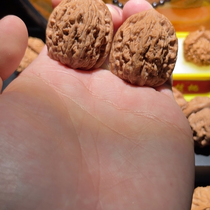 34全品无修虎头一对