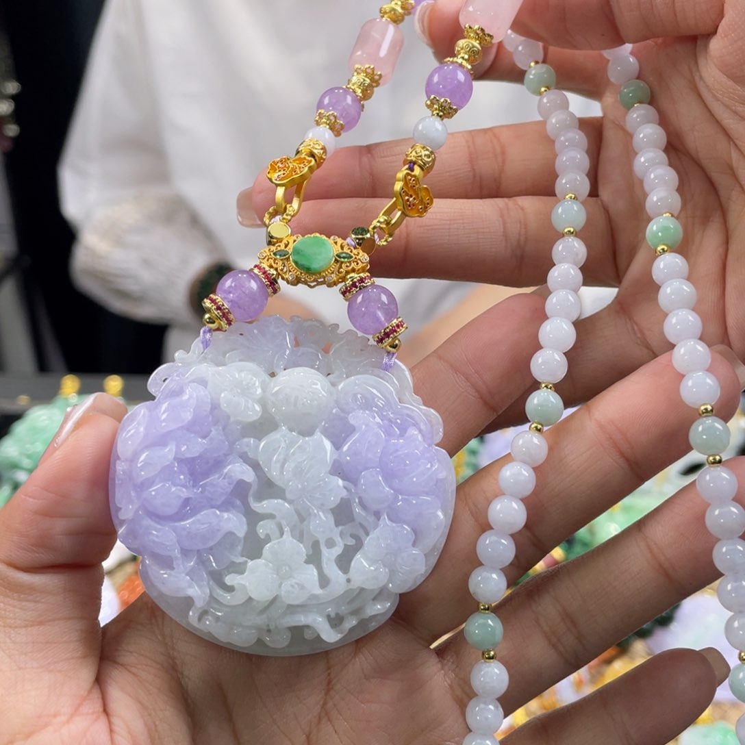 翡翠颈饰未镶嵌代编织