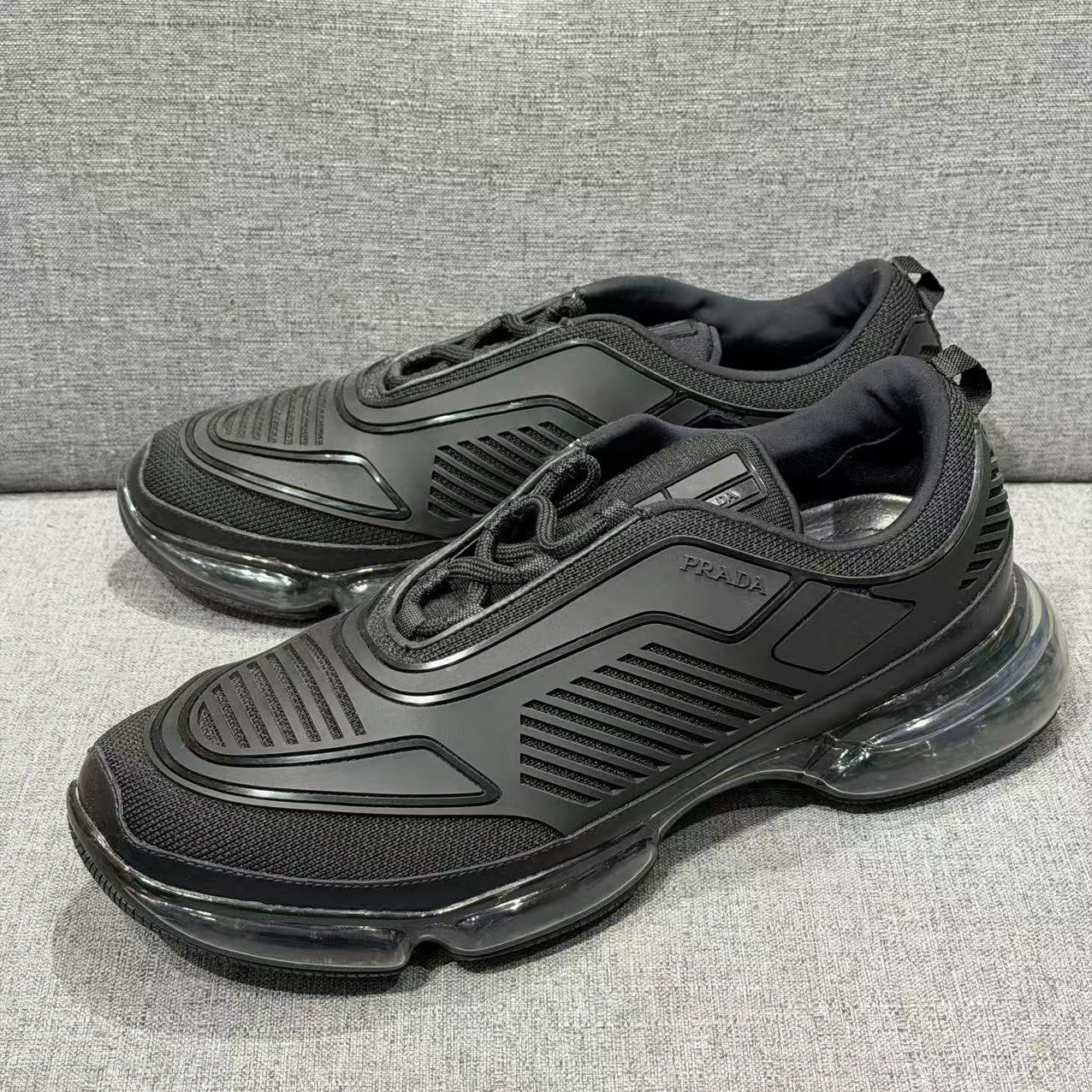 95新 Prada/普拉达 42.5码 Cloudbust Air 圆头系带 运动鞋 黑色