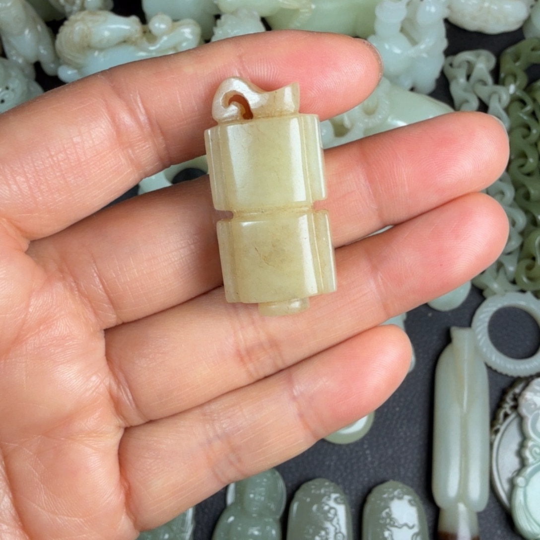 和田玉未镶嵌吊坠(不含链)