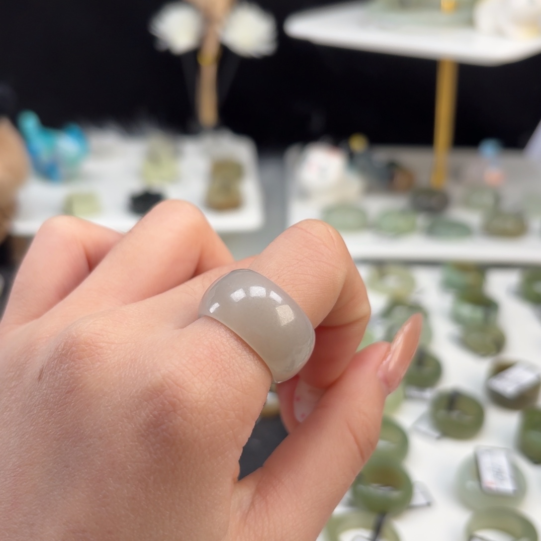 和田玉未镶嵌戒指o98仙女紫墩墩17.2