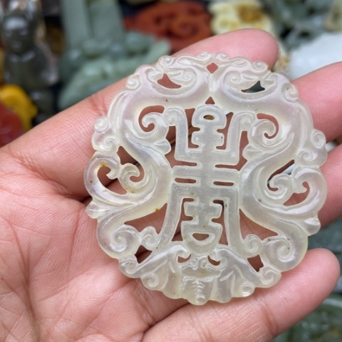 蛇纹石玉颈饰未镶嵌21