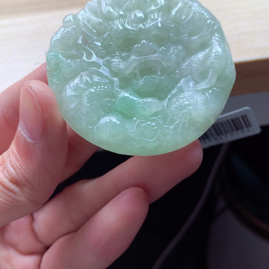 翡翠颈饰未镶嵌吊坠