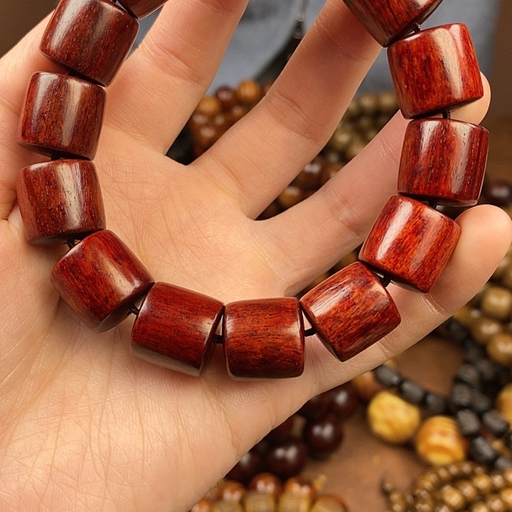 染料紫檀（血檀）1.5桶珠单圈