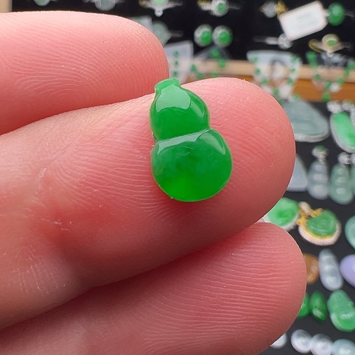 翡翠未镶嵌颈饰葫芦10.5