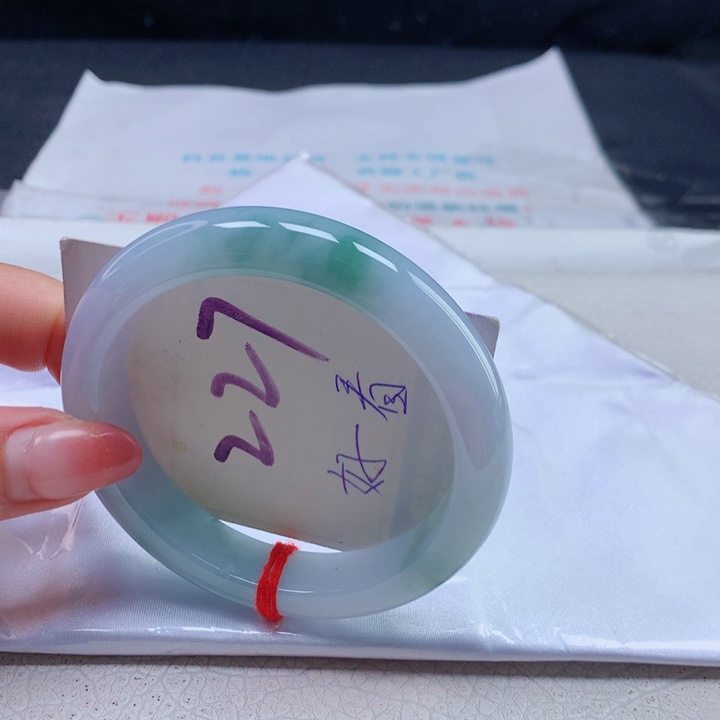 翡翠手镯未镶嵌5657575757