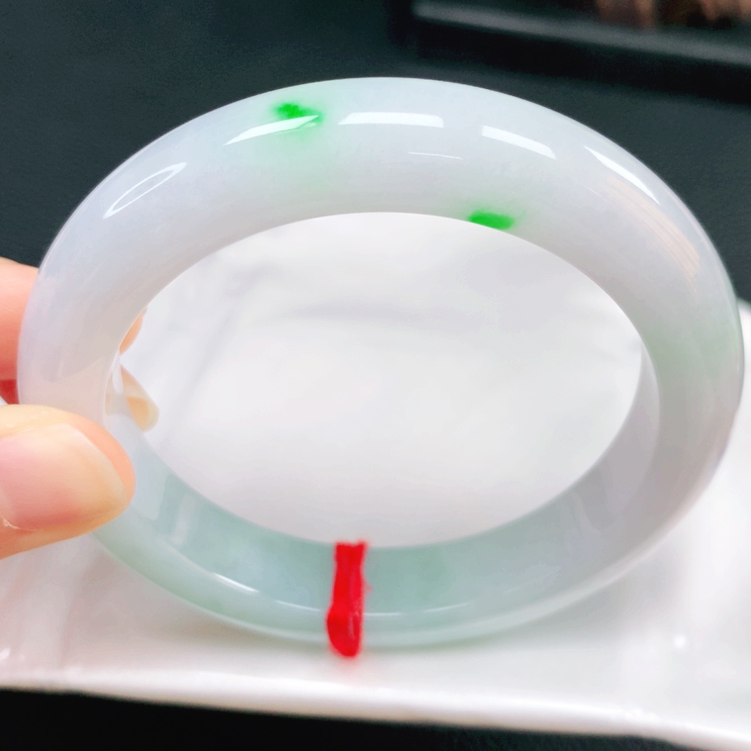 翡翠未镶嵌手镯58圈