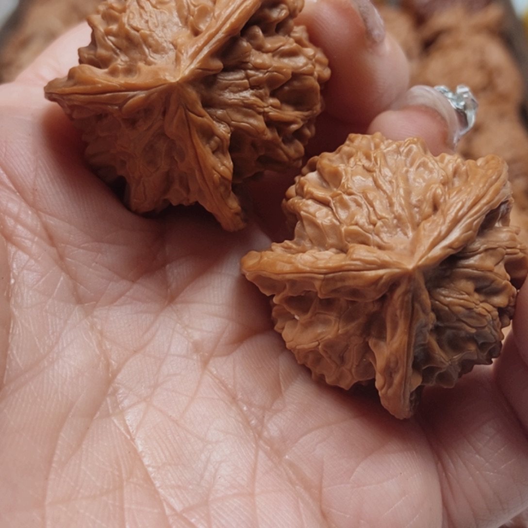 文玩核桃吊坠盘山