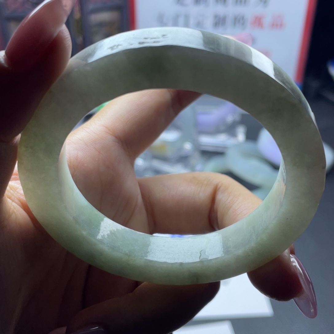 定制翡翠未镶嵌缅A翡翠多样性发一