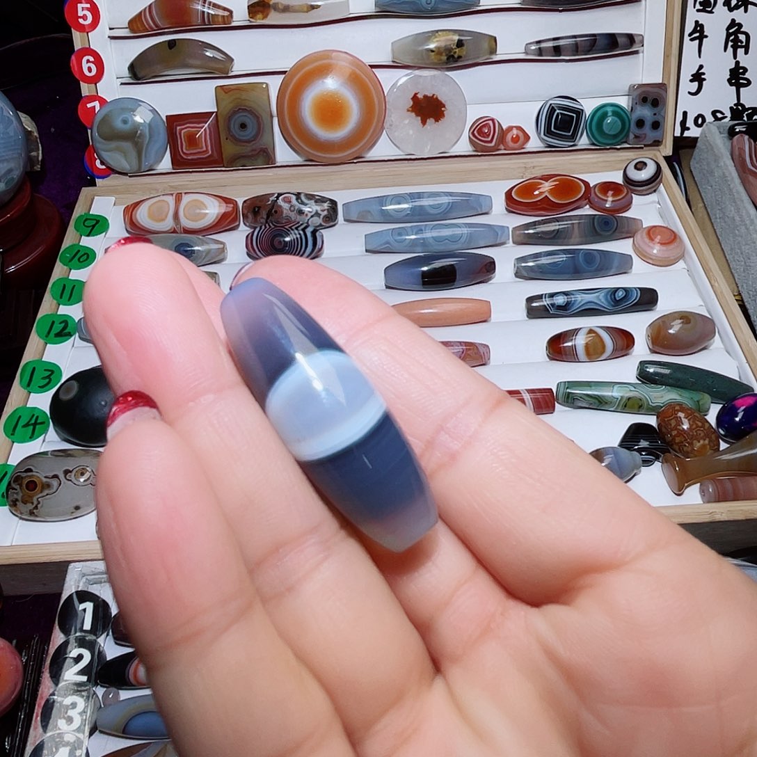 玛瑙/玉髓颈饰未镶嵌